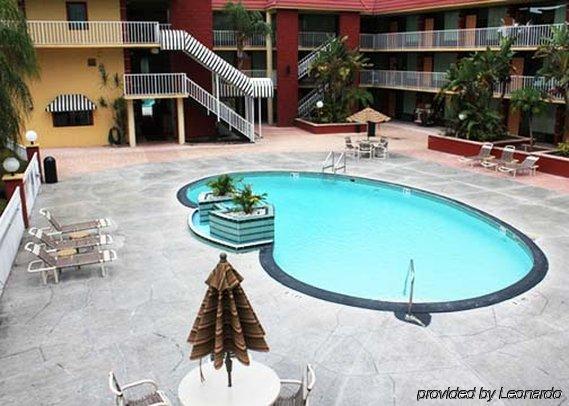 Hotel Quality & At Tropicana Field San Petersburgo