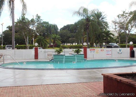 Quality & At Tropicana Field Hotel San Petersburgo